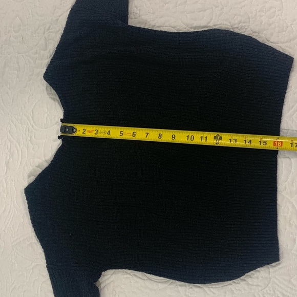Woman’s Express Sweater Black Size medium Pre-Owned - Picture 6 of 10